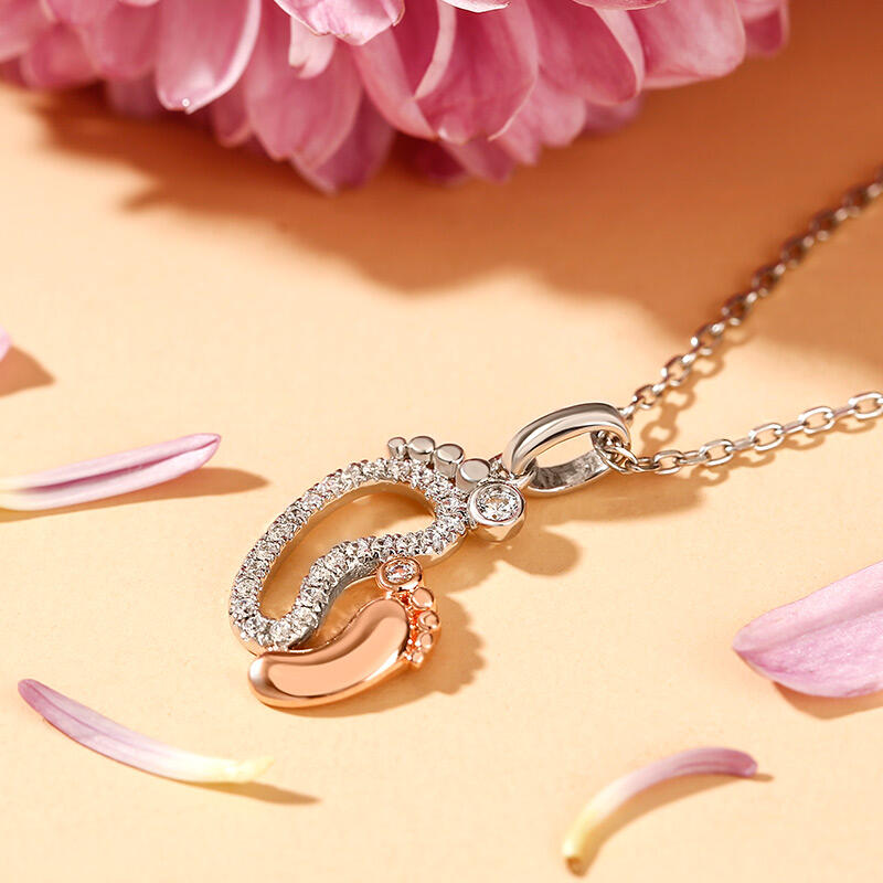 Jeulia Collana Con Pendente Piedi Mamma & Bimbo In Argento Sterling