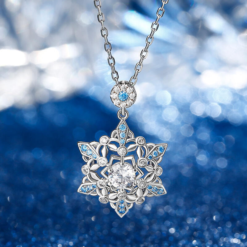 Jeulia "Snow Princess" Snowflake Round Cut Sterling Silver Necklace