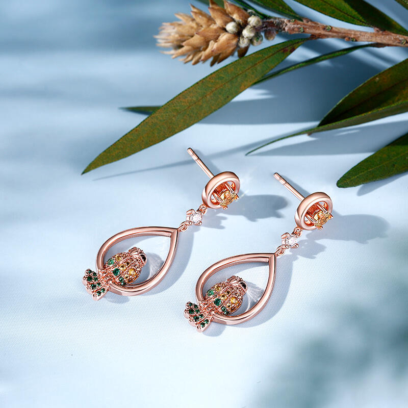 Jeulia "Papuga" Srebne Kolczyki