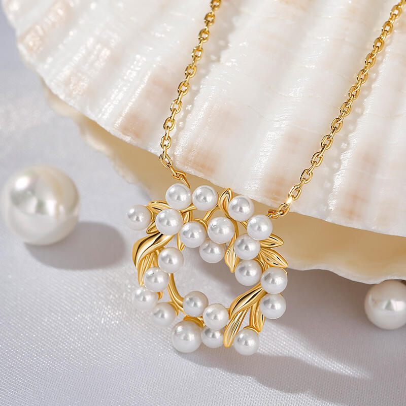 Jeulia "Lady Pearl" Leaf Circle Cultured Pearl Sterling Silver Necklace