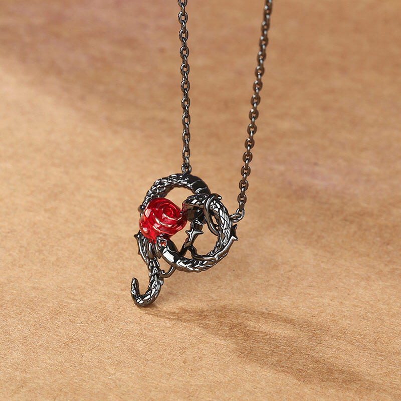 Jeulia "Kiss My Rose" Snake Design Sterling Silver Necklace