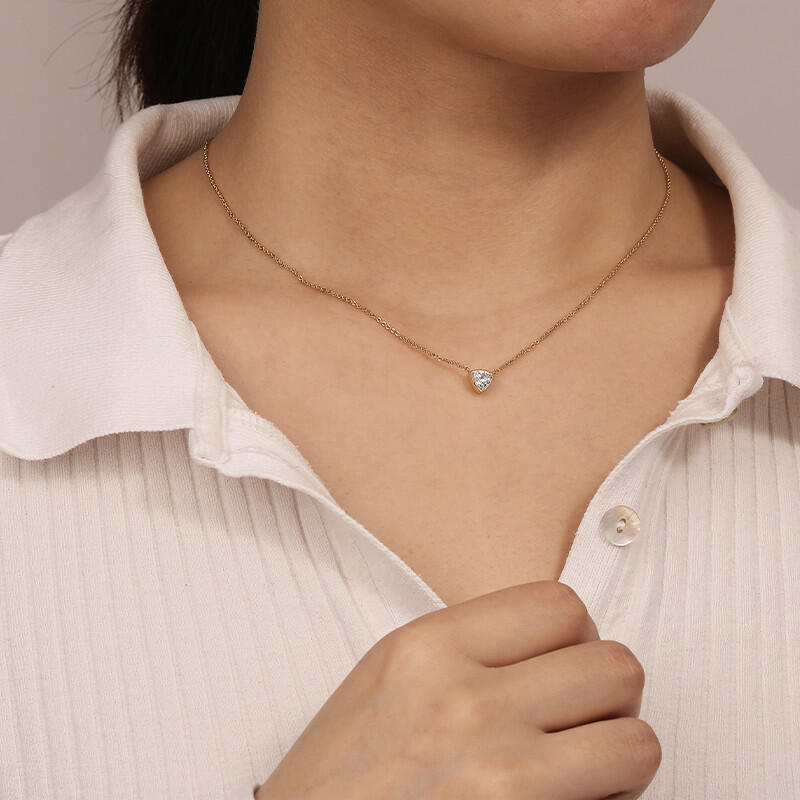 "Infinite shining" Trillion Cut Necklace