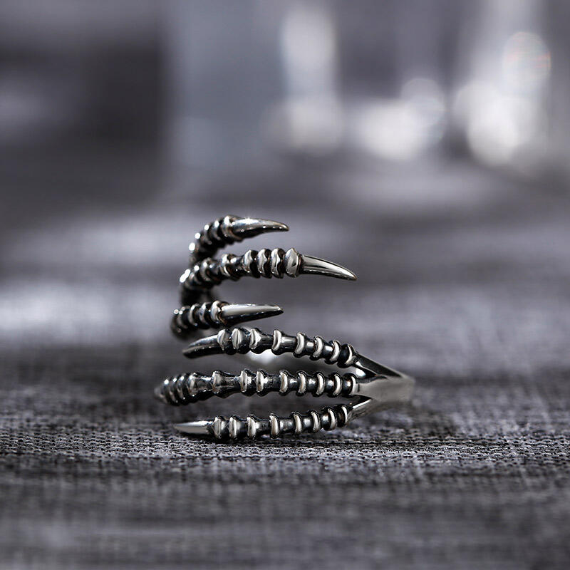Jeulia "Sharp Claw" Sterling Silver Men's Ring