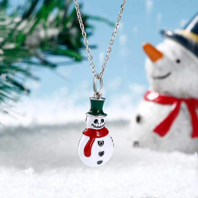 Jeulia "Frosty Snowman" Skull Design Sterling Silver Necklace