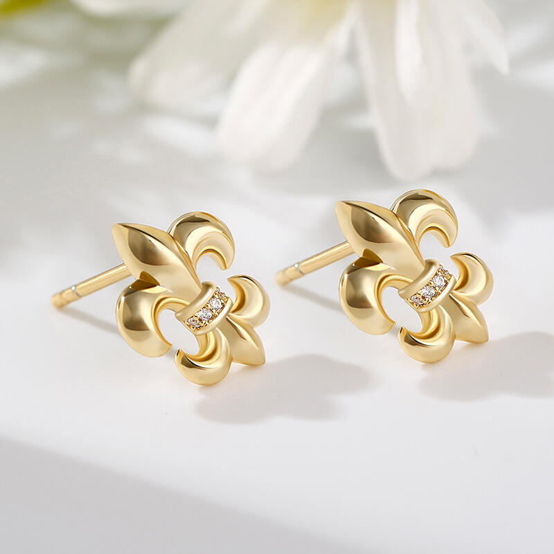 Jeulia Fleur-de-lis Sterling Silver Stud Earrings
