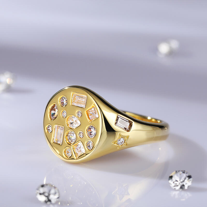 Jeulia Cobblestone Round Signet Sterling Silver Ring