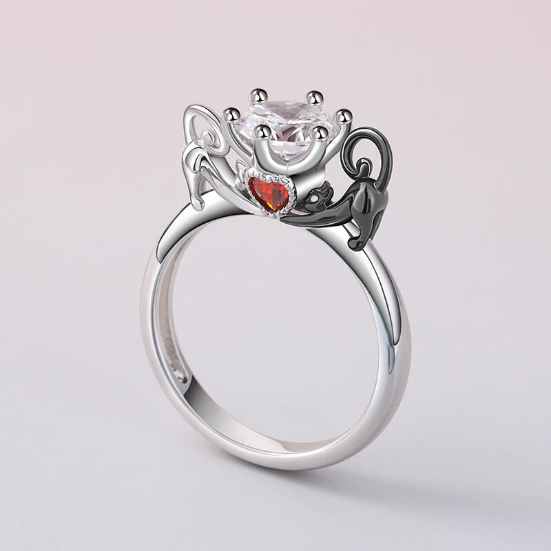 Jeulia Hug Me "League of Cats" Round Cut Sterling Silver Ring