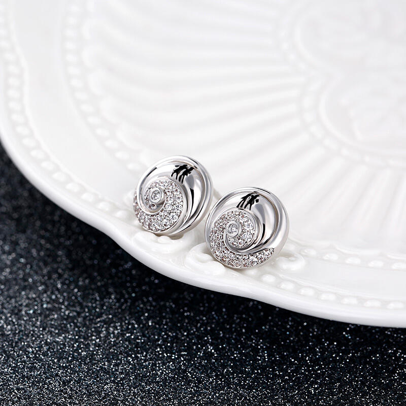 Jeulia "Romance in the Moonlight" Pendientes De Plata De Ley Con Diseño De Pareja De Calaveras