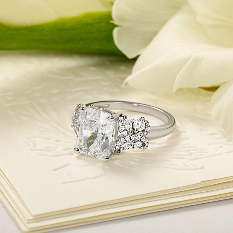 Jeulia Nature Inspired Twisted Princess Cut Engagement Ring