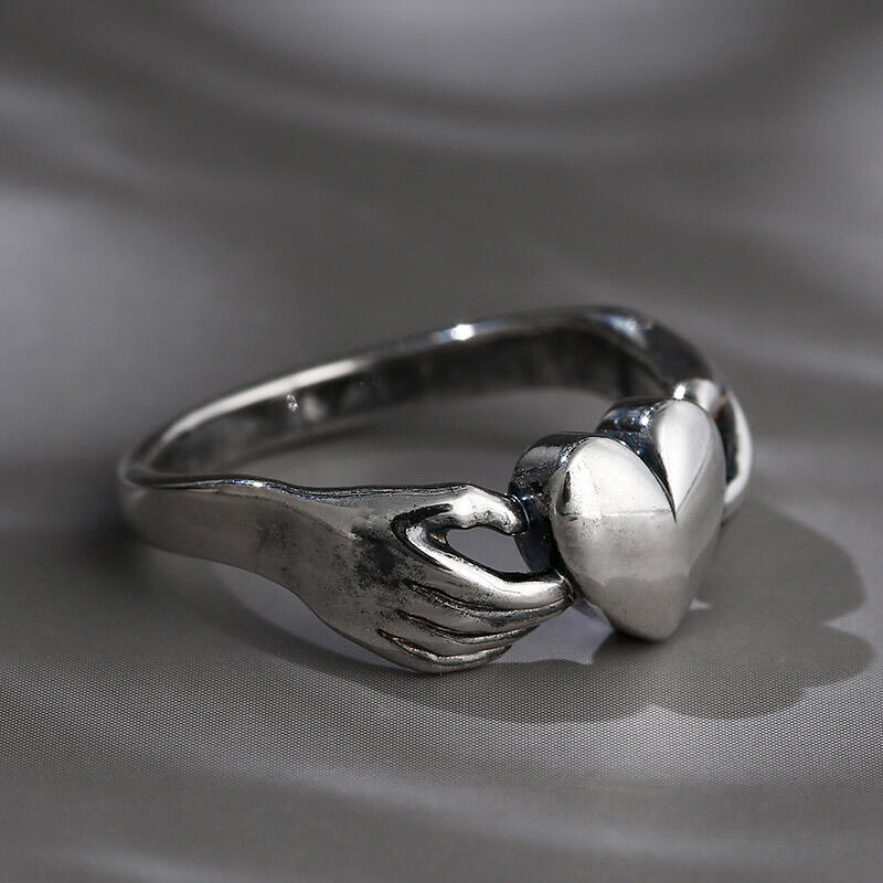 Jeulia "Claddagh" Heart Sterling Silver Ring