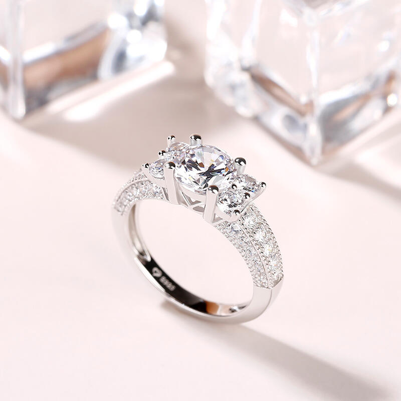 Jeulia Vintage Milgrain Round Cut Sterling Silver Cluster Ring