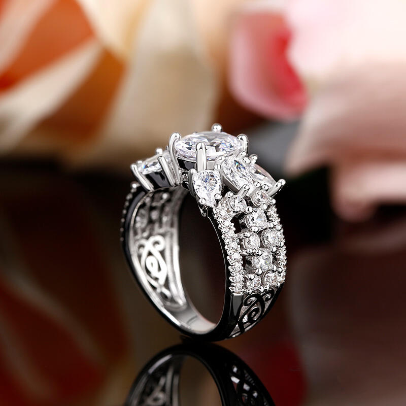 Jeulia Vintage Oval Cut Sterling Silver Ring