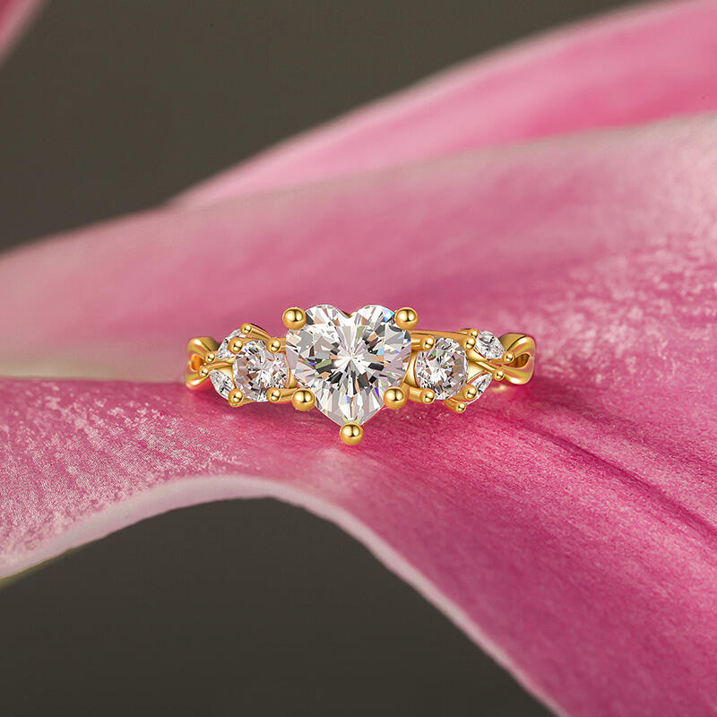 Jeulia Custom Heart Cut Twist Three Stone Engagement Ring