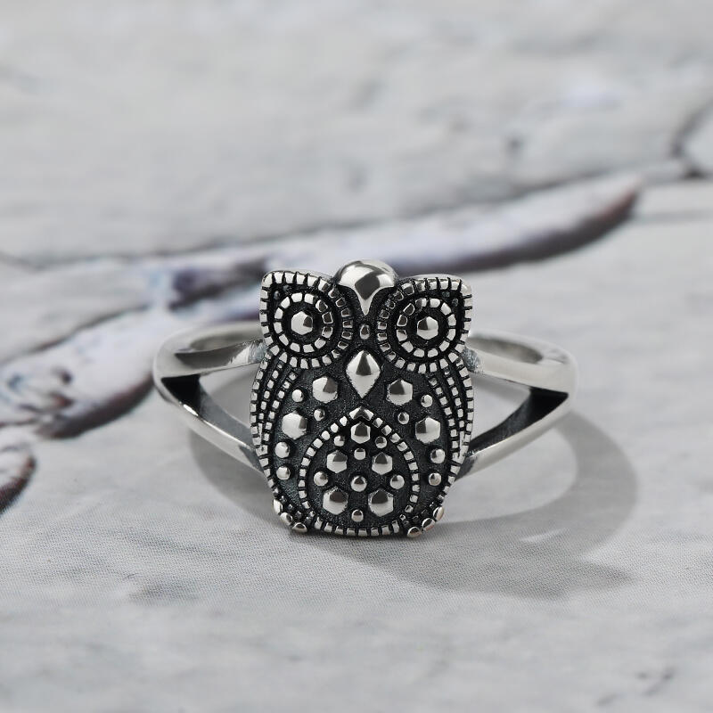 Jeulia "As Wise As An Owl" Sterling Silver Ring