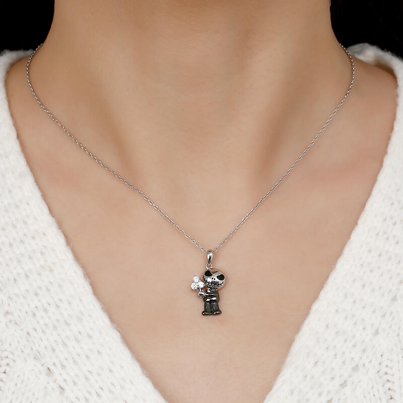 Jeulia colgante de plata de calavera con traje de etiqueta negro con corte redondo