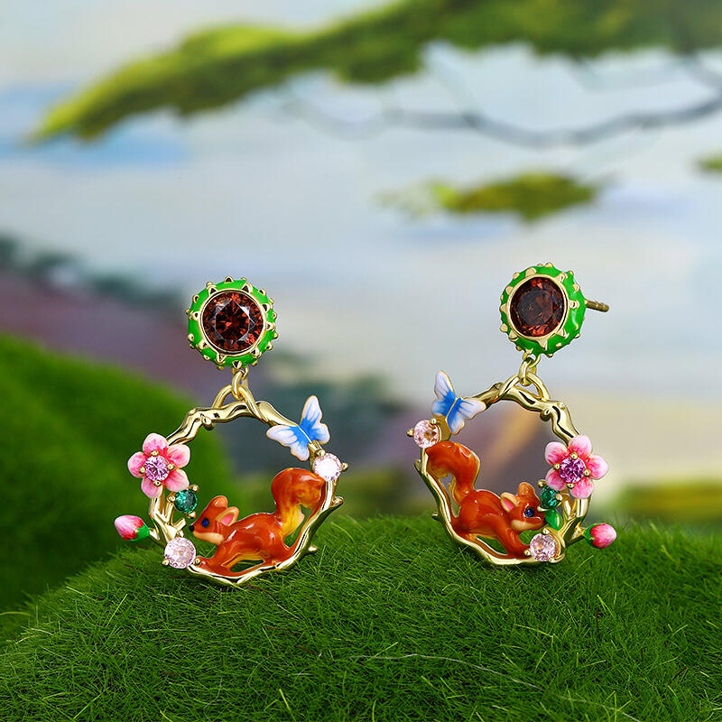 Jeulia リス フラワー 栗鼠 花デザイン エナメル シルバー ピアス