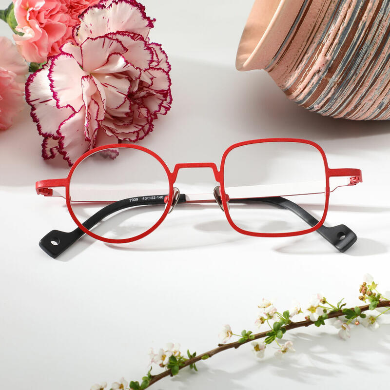 Pinot Square Round Red Glasses