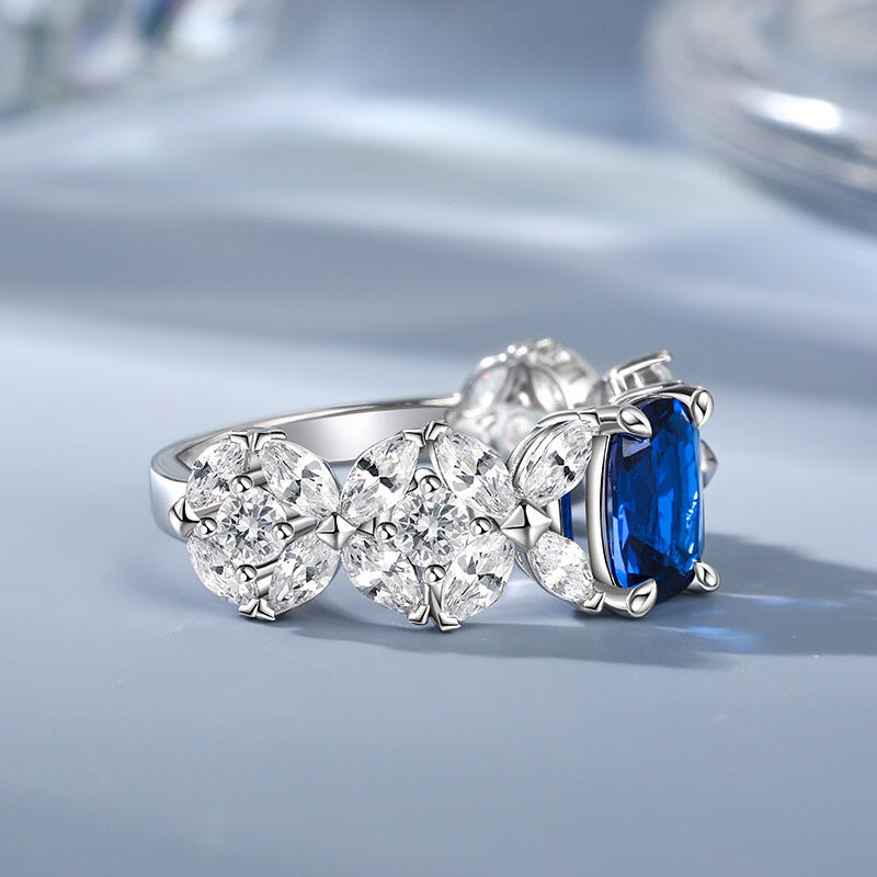 Jeulia Fat Oblong Four Petal Flower Design Sterling Silver Ring