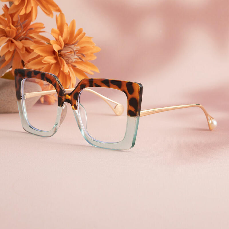 Leah Cat Eye Leopard Glasses