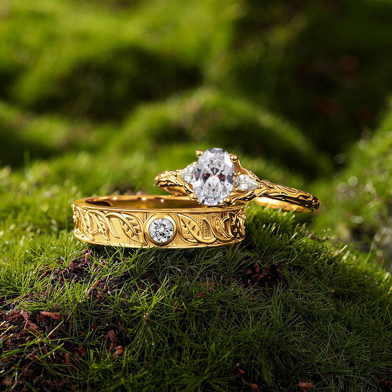 Jeulia Nature Inspired Leaf-Engraved Gold Couple Rings Set