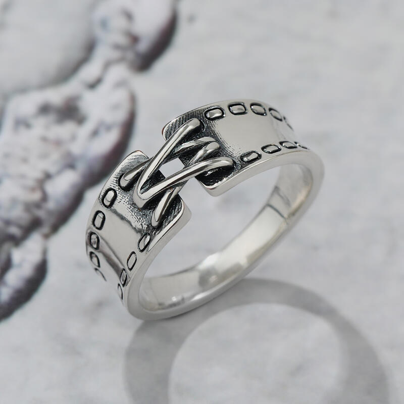 Jeulia Anillo de plata de ley con diseño de cinturón estilo punk