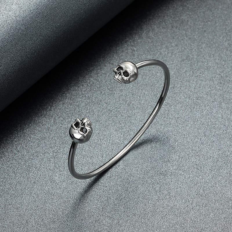 Jeulia "Biker Style" Skull Sterling Silver Bangle Bracelet