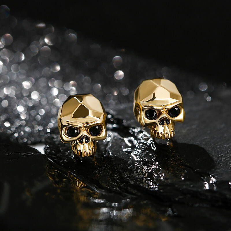 Jeulia "Dark Phantom" Skull Design Sterling Silver Stud Earrings