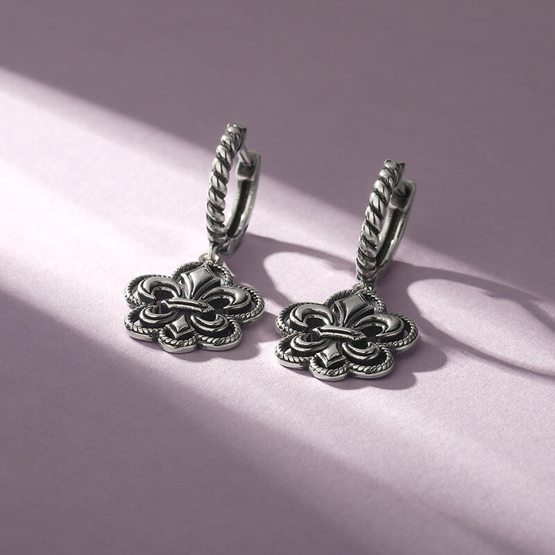 Jeulia "Fleur-De-Lis" Flower Sterling Silver Drop Earrings