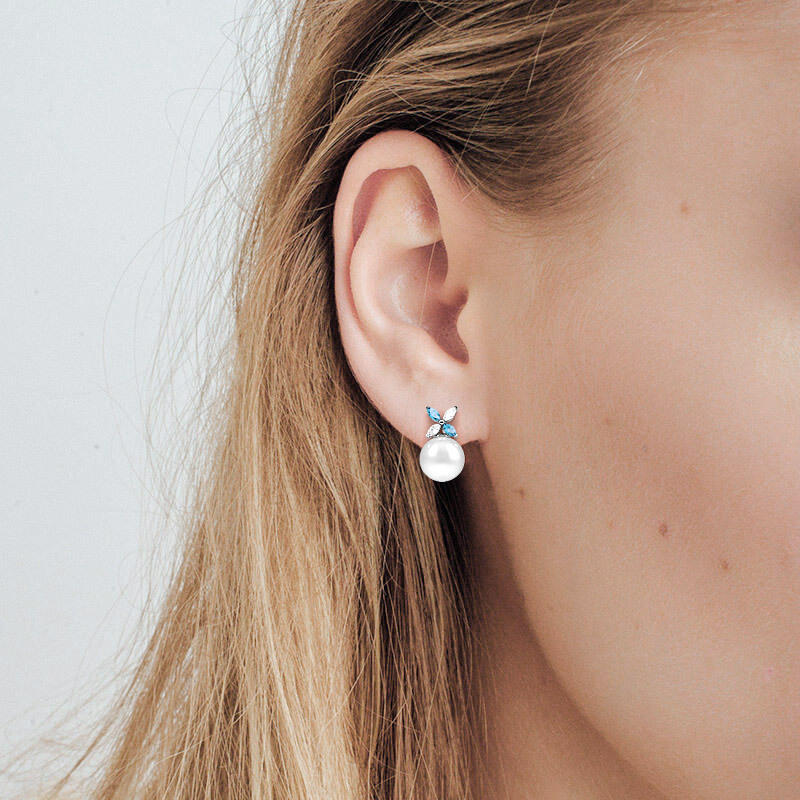 "Blühende Liebe" Süßwasserperlen-Steckerohrringe 9,5-10 mm