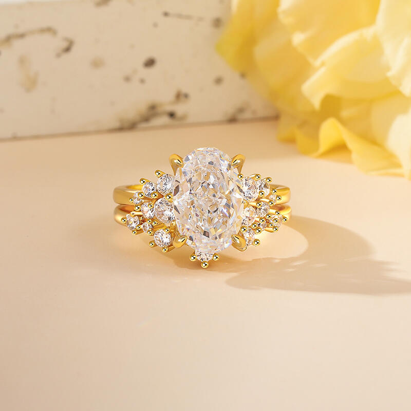 Jeulia Fine Oval Cut Gold Bridal Rings Set with Side Stone Sterling Silver