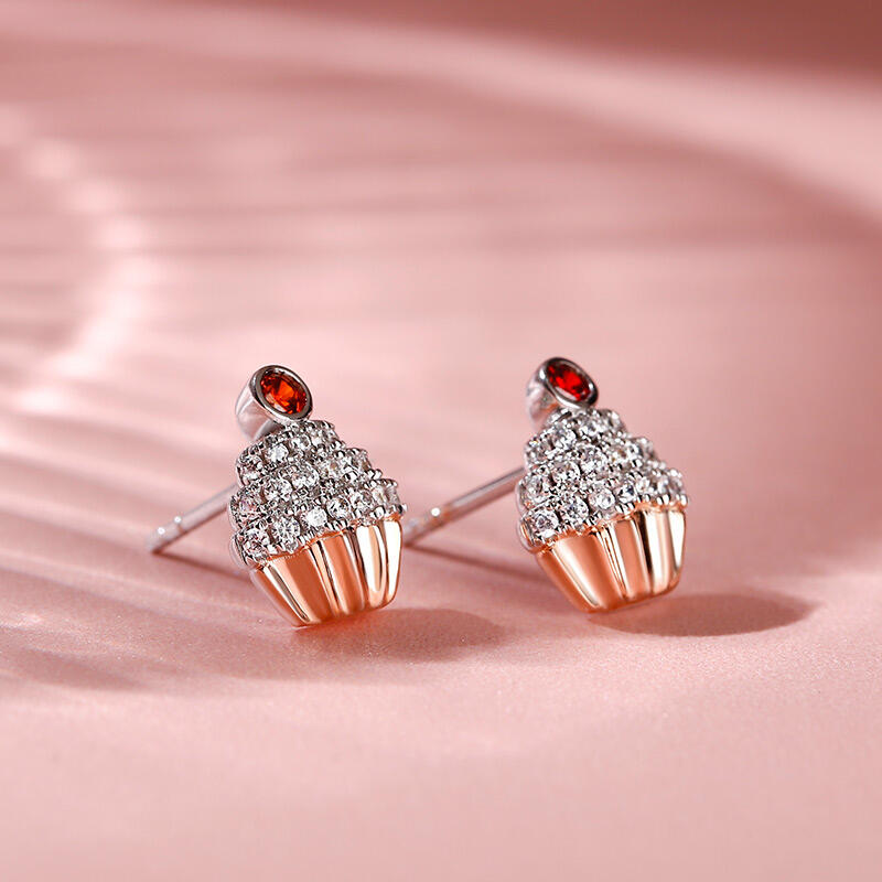 Jeulia Aretes de plata de ley con diseño de cupcake dulce