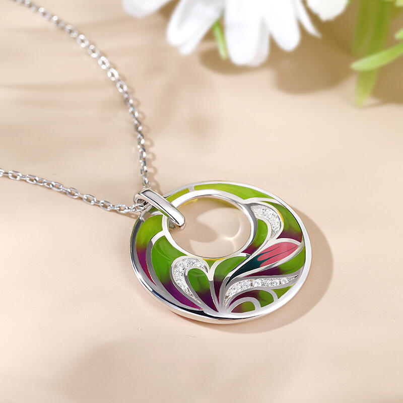 Jeulia "Flowing" Leaf Enamel Sterling Silver Necklace
