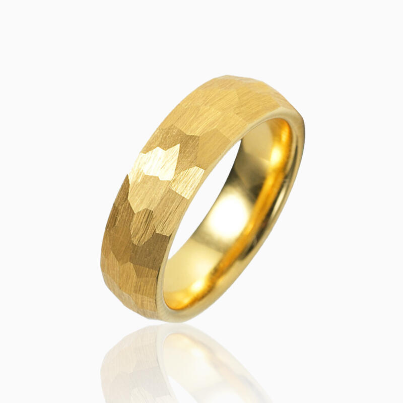 "Sonnenverheißung" 6mm Herren-Ehering aus Wolframkarbid mit gehämmertem Rand