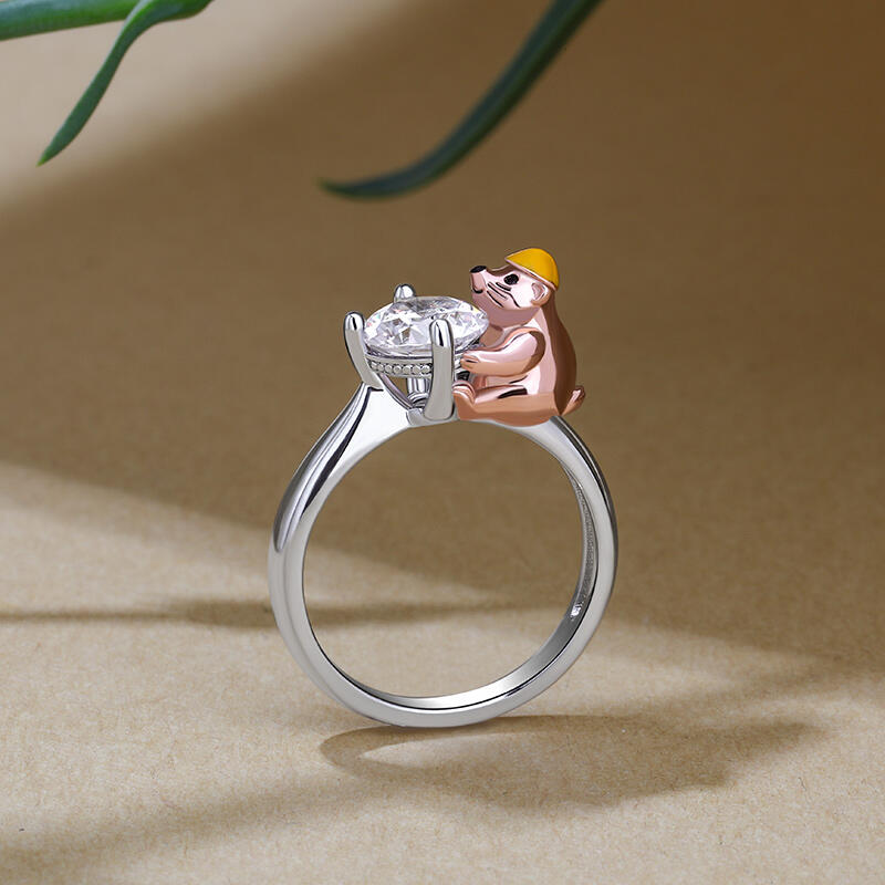 Jeulia Hug Me Anillo con la marmota de plata de ley de corte redondo