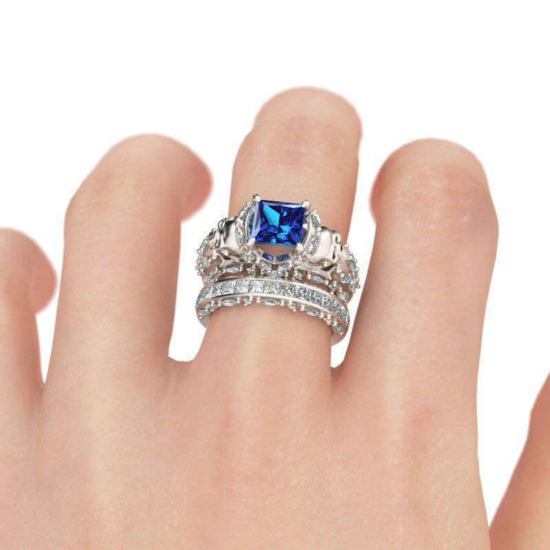 Jeulia Unique Princess Cut Sterling Silver Skull Ring