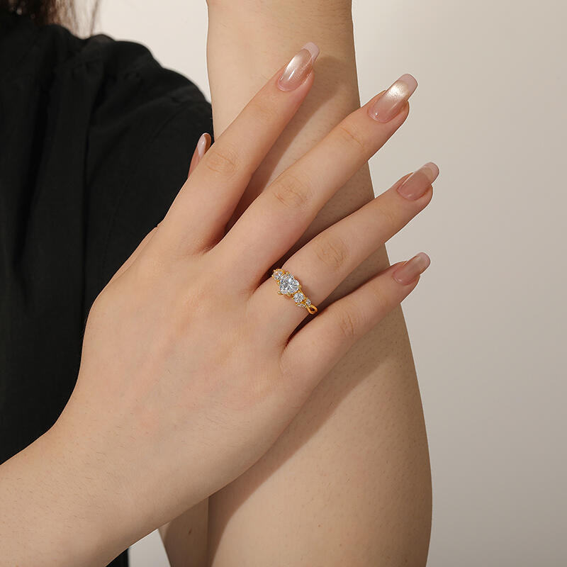 Jeulia Custom Heart Cut Twist Three Stone Engagement Ring