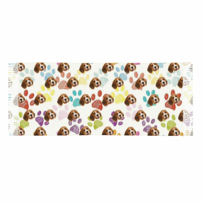 Anpassade halsdukar med söta tassavtryck och husdjursfoton är en fantastisk födelsedagspresent till husdjursägare