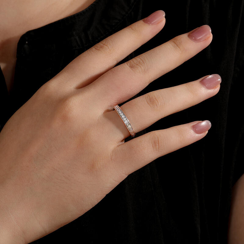 Jeulia Vintage Flower Engraved Eternity Ring for Women