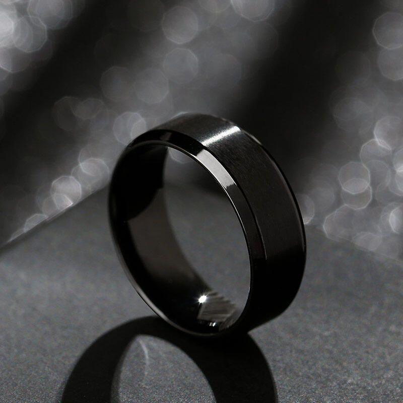 Jeulia Black Titanium Steel Men's Band