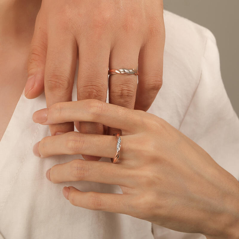 Jeulia Amore Juego de Anillos de Pareja Torcido Bicolor de Plata de Ley