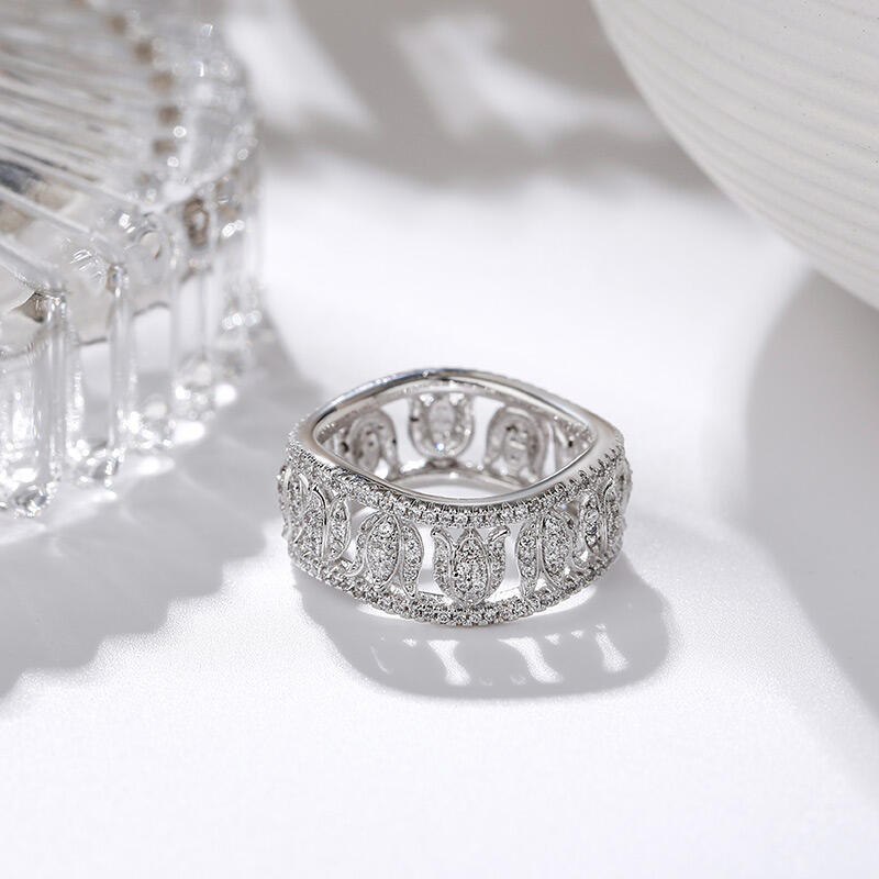 Jeulia "Enduring Love" Tulip Design Sterling Silver Women's Band