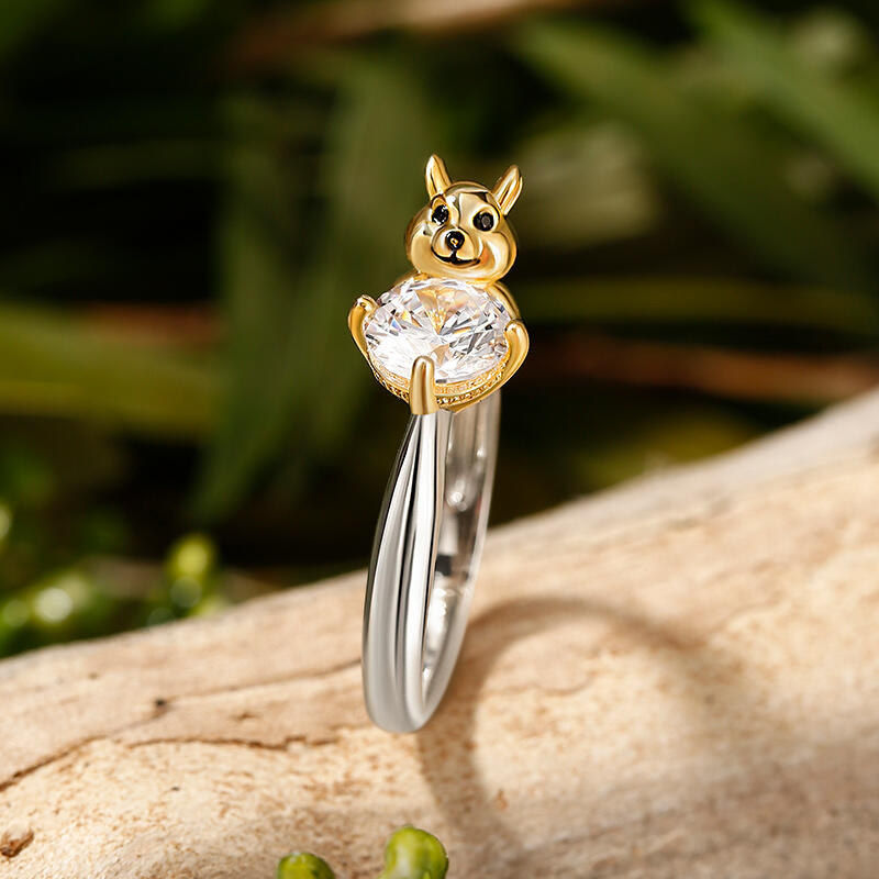 Jeulia Hug Me "Smiling Chipmunk" Round Cut Sterling Silver Ring