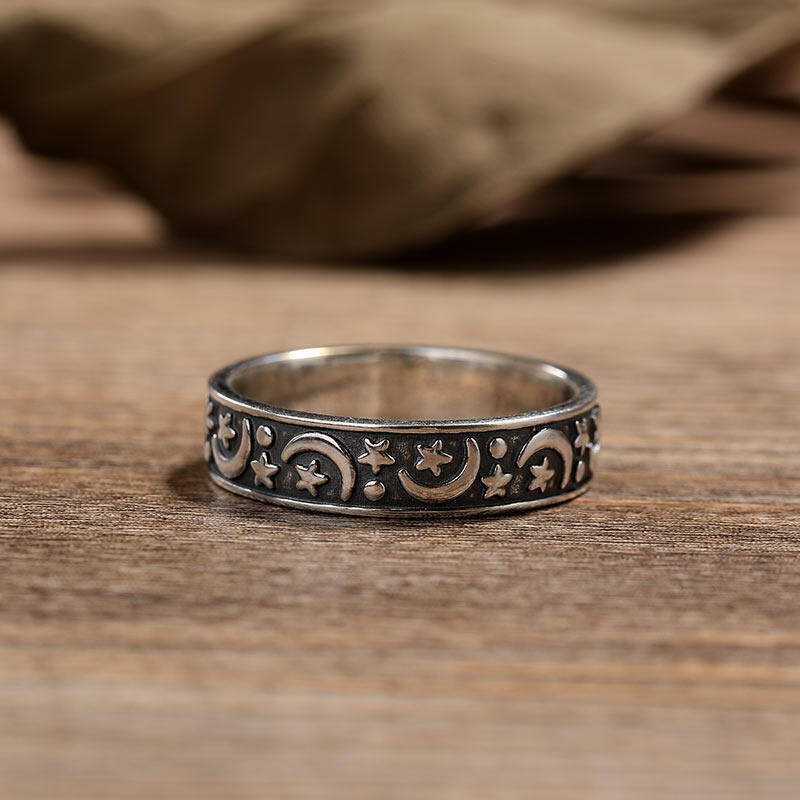 Jeulia Anillo con forma de estrella y luna de de plata de ley