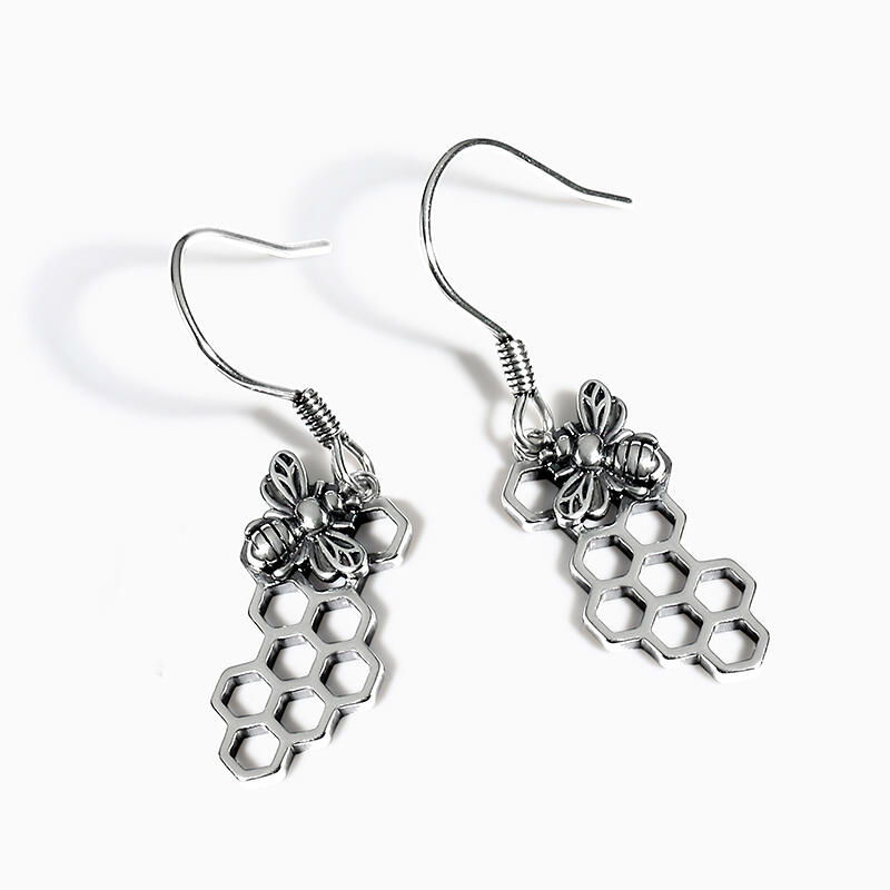 Jeulia "Bee on the Honeycomb" Sterling Silver Earrings