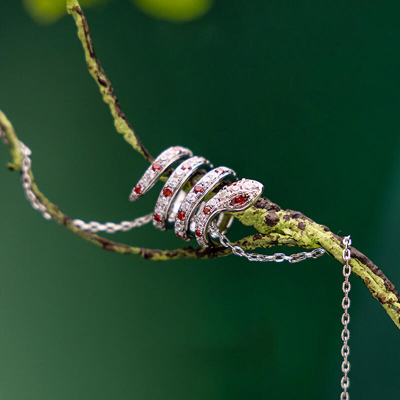 Jeulia "Rebirth" Snake Shape Sterling Silver Necklace