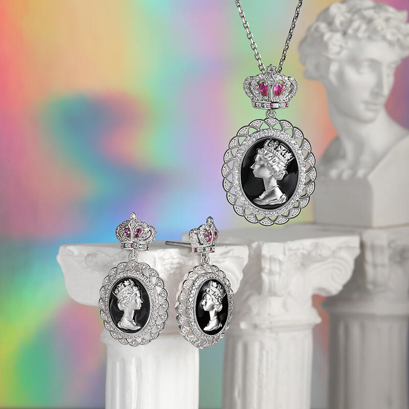 Jeulia "To Honour" Queen Elizabeth Portrait Black Enamel Sterling Silver Jewelry Set