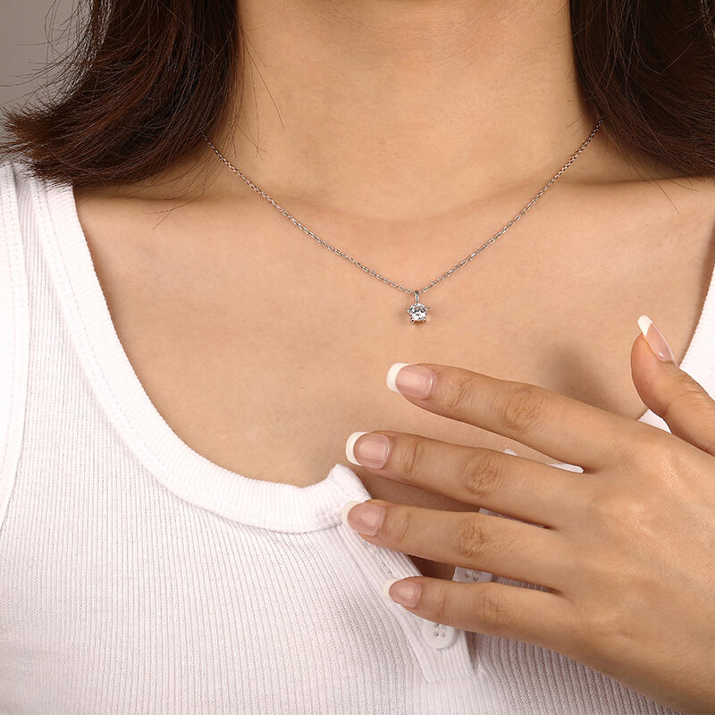 "Unvergänglicher Stern" Rundschliff Halskette