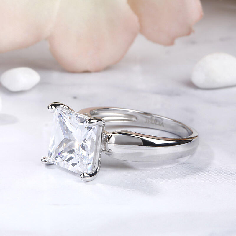 Jeulia Anillo Solitario De Talla Princesa En Plata De Ley