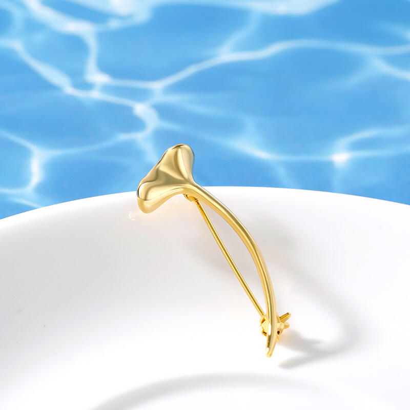 Jeulia イチョウの葉 シルバー ブローチ