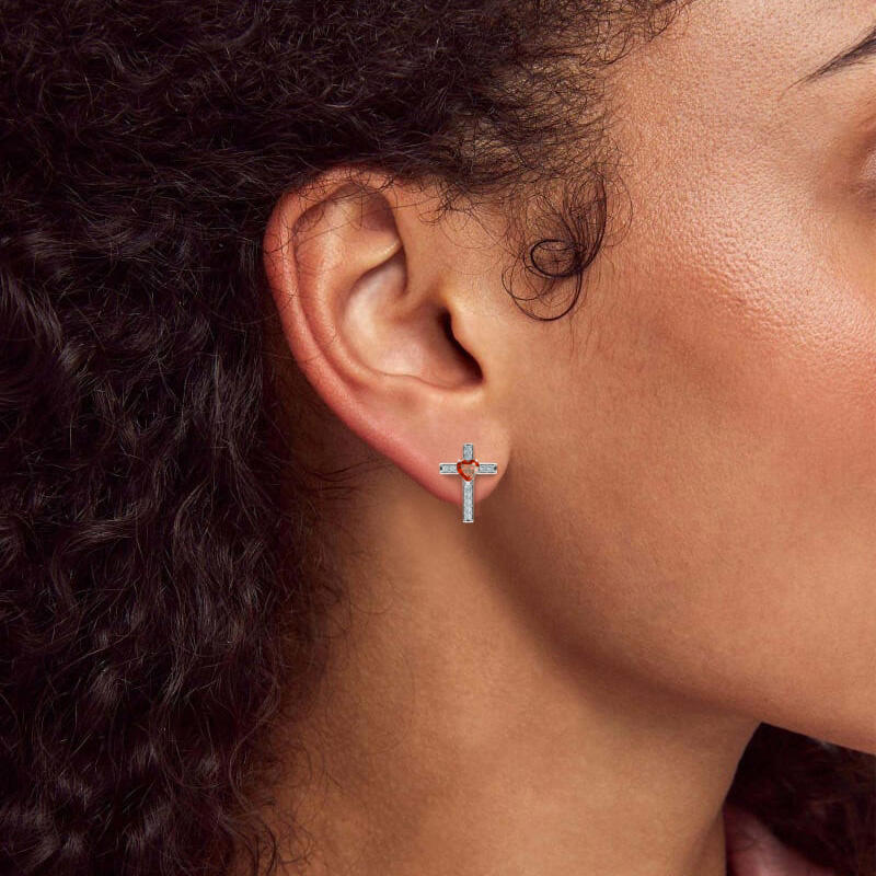 Jeulia Pendientes en plata de ley con diseño en forma de corazón y cruz